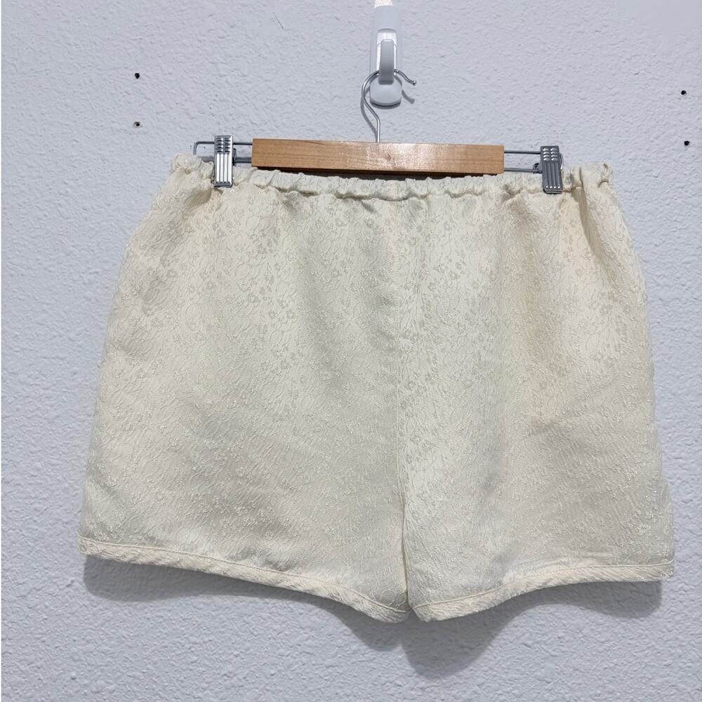 Free People Pearl Satin Shorts Tofu Pleated Jacquard Glam Boho Feminine Ballet - Picture 3 of 7